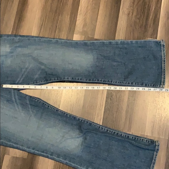 X2 Size 8 Medium Wash Boot Cut Jeans - Picture 9 of 10